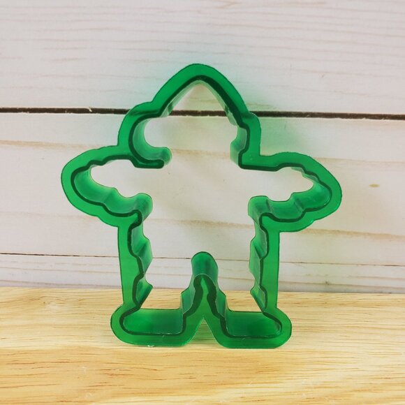 Vintage Green Plastic Christmas Cookie Cutters From 1980s Elf Reindeer Sleigh - Picture 3 of 15